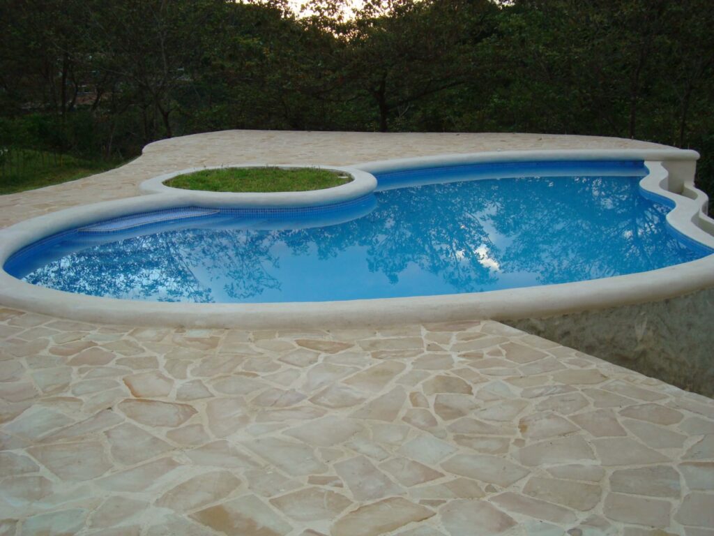 pool builders, costa rica