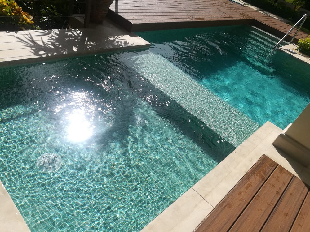 premium tiling, pool builders, costa rica