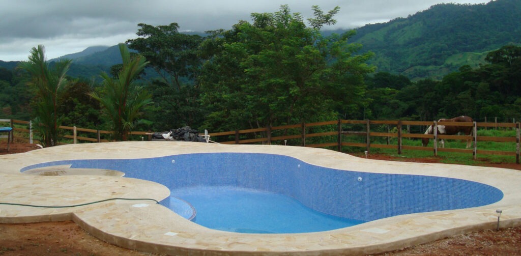 costa rica, qeupos, pool contractor