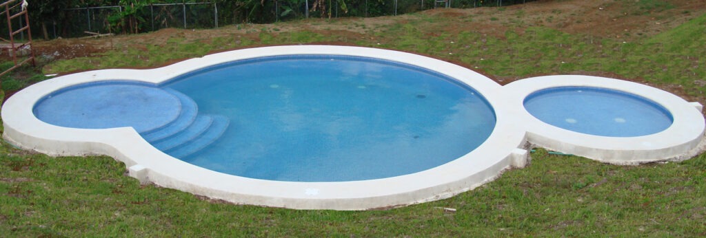 pool builders in grecia, costa rica