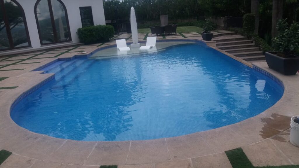 escazu pool builders, sun shelf