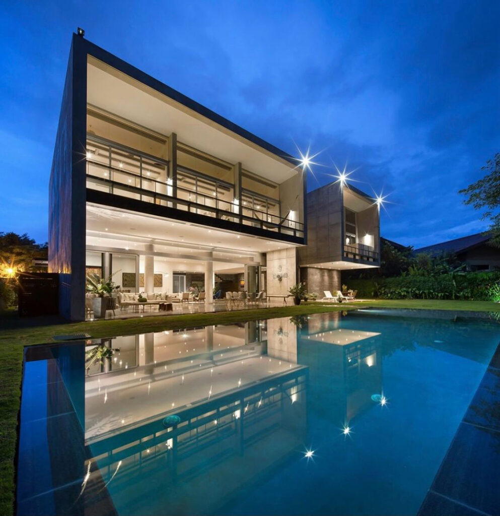 award winning. pool builders, in costa rica