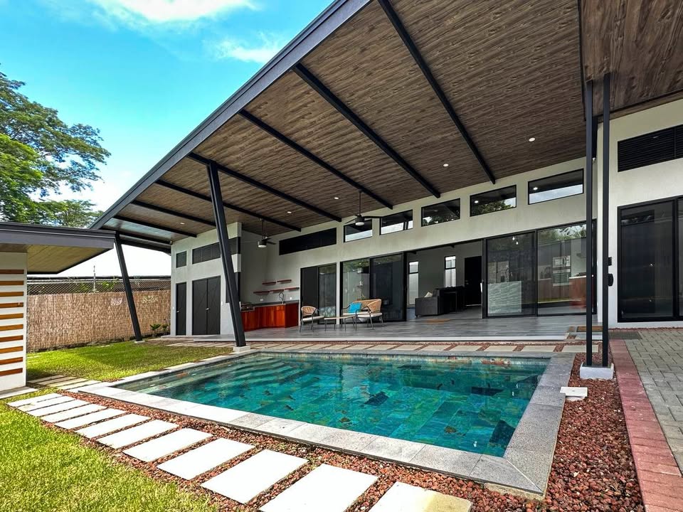 playa jaco, italian gres pool